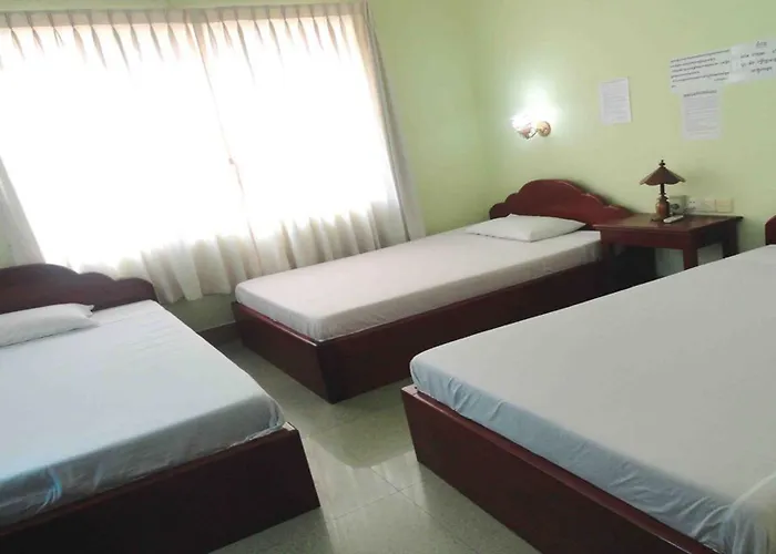Park Village 2*