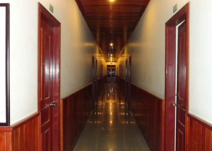 Park Village Nocleg ze śniadaniem 2*