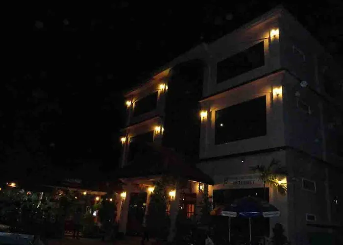 Park Village 2*